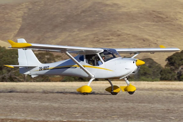 Rowland Flat Australien April 2013 Technik Zweisitziges Einmotoriges Leichtflugzeug Mit — Stockfoto