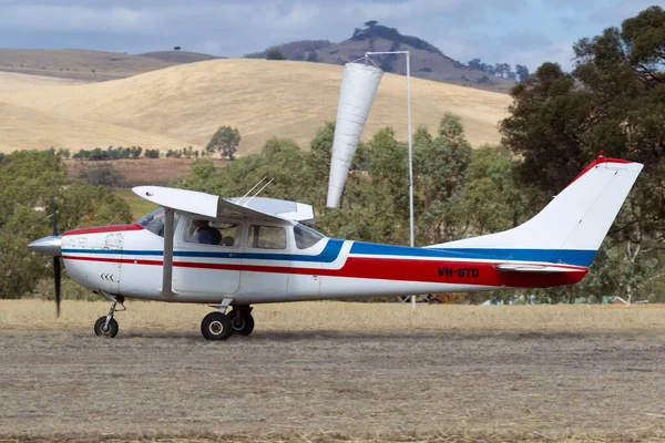 Rowland Flat Australia April 2013 Cessna 182 Skylane Single Engine — Stock Photo, Image