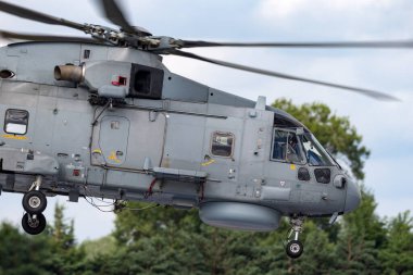 RAF Fairford, Gloucestershire, İngiltere - 14 Temmuz 2014: Kraliyet Donanması AgustaWestland Merlin HM.2 (EH101) Anti-Denizaltı Savaş Helikopteri.