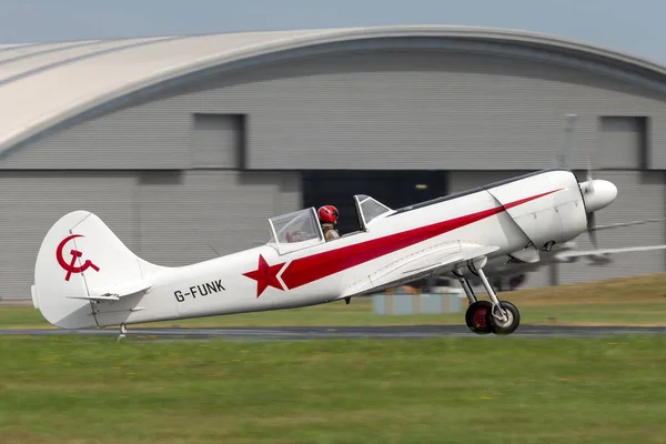 Farnborough Велика Британія Липня 2014 Yakovlev Yak Aircraft Funk Aerostars — стокове фото