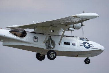 Farnborough, İngiltere - 18 Temmuz 2014: Birinci Dünya Savaşı 'nın PBY-5A Catalina amfibi uçakları