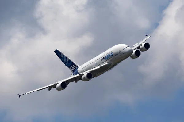 Farnborough Storbritannien Juli 2014 Airbus A380 841 Stora Fyrmotoriga Kommersiella — Stockfoto