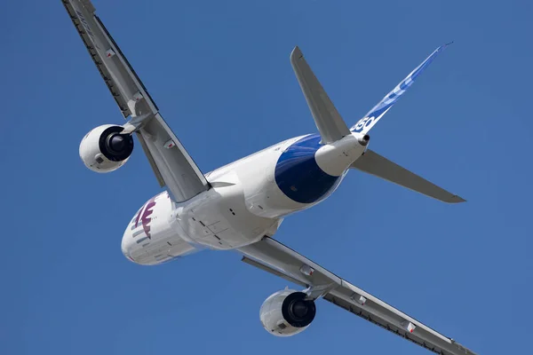 Фарнборо Великобритания Июля 2014 Года Airbus A350 941 Коммерческий Самолет — стоковое фото