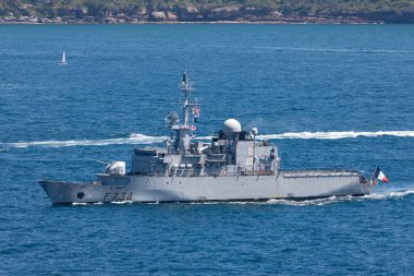Sydney, Avustralya - 11 Ekim 2013: Fransız Donanması FNS Vendemiaire firkateyni (F734).