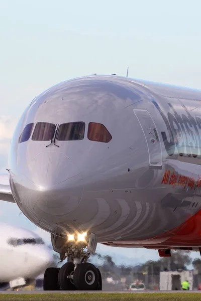 Мельбурн Австралия Июня 2015 Boeing 787 Dreamliner Эксплуатируется Австралийской Недорогой — стоковое фото