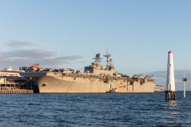 Melbourne, Avustralya - 30 Ağustos 2017: USS Bonhomme Richard (LHD-6) ABD Donanması 'nın Wasp sınıfı amfibi saldırı gemisi Melbourne Avustralya' daki istasyon iskelesine yanaştı.. 