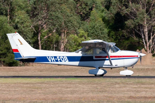 Tyabb Australien Mars 2014 Cessna 172N Skyhawk Fob Landningsbanan Vid — Stockfoto