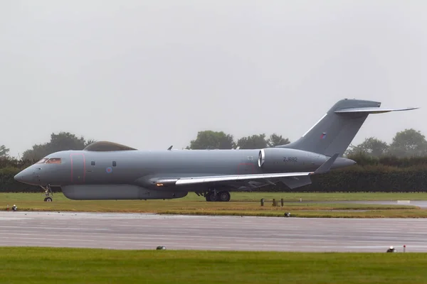 英国皇家空军瓦丁顿 Raf Waddington 2014年7月5日 英国皇家空军 Raf Raytheon Bombardier Sentinel R1侦察机Zj692从位于英国皇家空军瓦丁顿的第五中队起飞 — 图库照片