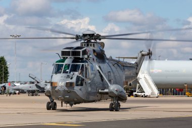 RAF Waddington, Hughnshire, İngiltere - 5 Temmuz 2014: Kraliyet Donanma Hava Kuvvetleri Westland Deniz Kuvvetleri Kralı ASaC.7 erken uyarı ve kontrol Helikopteri XV707.