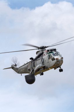 RAF Waddington, Hughnshire, İngiltere - 5 Temmuz 2014: Kraliyet Donanma Hava Kuvvetleri Westland Deniz Kuvvetleri Kralı ASaC.7 erken uyarı ve kontrol Helikopteri XV707.