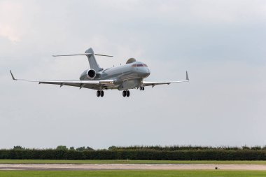 RAF Waddington, Hughnshire, İngiltere - 5 Temmuz 2014: Kraliyet Hava Kuvvetleri (RAF) Raytheon Bombardier Sentinel R1 gözlem uçağı RAF Waddington merkezli ZJ692.