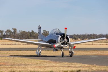 Temora, Avustralya - 2 Kasım 2013: Kuzey Amerika T-28B Truva uçağı önceden ABD Donanması tarafından pilot eğitimi için kullanıldı.