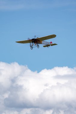 Payerne, İsviçre - 30 Ağustos 2014: Mikael Carlson 'ın sahibi olduğu ve işlettiği Vintage Bleriot XI uçağı.