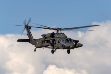Payerne, İsviçre - 1 Eylül 2014: Avusturya Silahlı Kuvvetleri (Avusturya Ordusu) Sikorsky S-70A-42 Blackhawk askeri helikopteri 6M-BG.