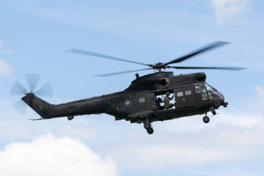 RAF Waddington, the UK - 5 Temmuz 2014: Royal Air Force (RAF) Aerospatiale SA-330E Puma HC2 Helikopteri RAF Waddington 'da. 