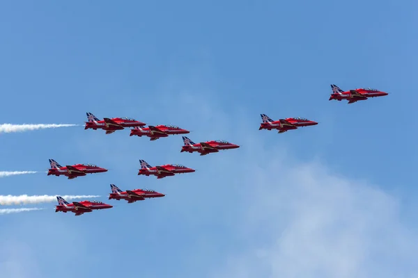 Farnborough Ιουλίου 2014 Royal Air Force Raf Red Arrows Σχηματισμός — Φωτογραφία Αρχείου