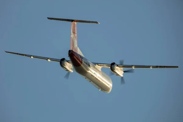 Adelaide Austrálie Prosince 2015 Qantaslink Havilland Kanada Dash Regionální Letadlo — Stock fotografie