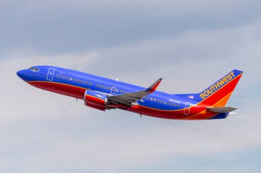 Las Vegas, Nevada, ABD - 8 Mayıs 2013: Southwest Airlines Boeing 737 uçağı Las Vegas 'taki McCarran Uluslararası Havaalanı' ndan havalanıyor..