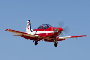 Temora, Avustralya - 2 Kasım 2013: Pilatus PC-9A Trainer uçağı Avustralya Kraliyet Hava Kuvvetleri 'nden (RAAF) A23-052.
