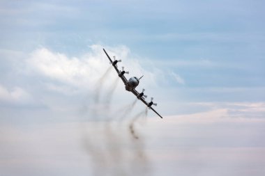 Avalon, Avustralya - 27 Şubat 2015: Kraliyet Avustralya Hava Kuvvetleri (RAAF) Lockheed AP-3C Orion Denizcilik Devriyesi ve RAAF Üssü 'nden Denizaltı Savaş Uçakları.