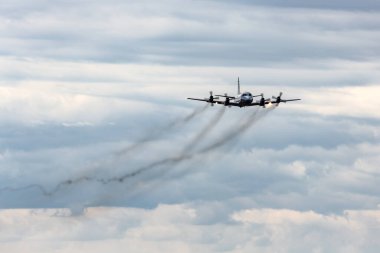 Avalon, Avustralya - 28 Şubat 2015: Kraliyet Avustralya Hava Kuvvetleri (RAAF) Lockheed AP-3C Orion Denizcilik Devriyesi ve RAAF Üssü 'nden Denizaltı Savaş Uçakları.
