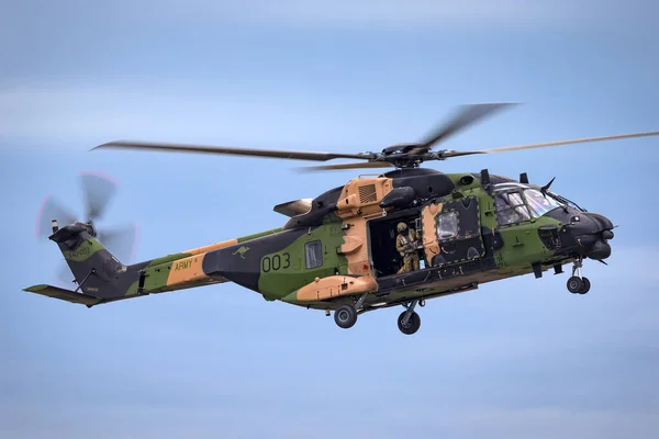 オーストラリアのアバロン 2月28 2015 Mrh 90台湾オーストラリア陸軍と海軍が共同で運営する多役割軍用ヘリコプター ストック画像