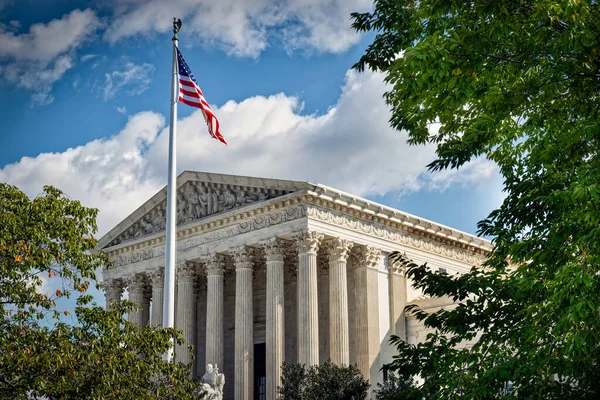 Een Zomerdag Voor Het Supreme Court Building Washington — Stockfoto