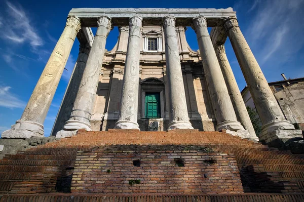 Templo Antonino Faustina Foro Romano Roma Italia — Foto de Stock