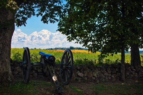 American Civil War Cannon Sits Pennsylvania Field Wall — Stock Photo, Image