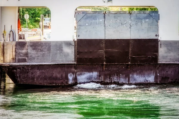 Een Veerboot Weg Naar Een Van Eilanden Voor Noordkust Van — Stockfoto