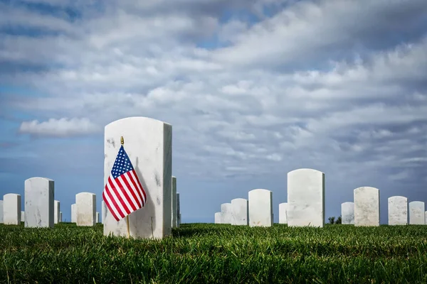 Flag Grave Southern California Cemetery — Stock Photo, Image