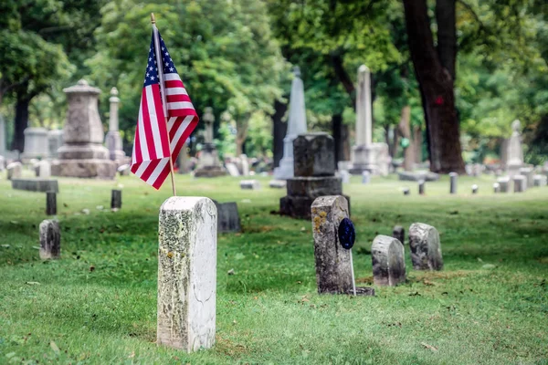 Flagga Unionens Grav Veteran Från Inbördeskriget Wisconsin Kyrkogård — Stockfoto