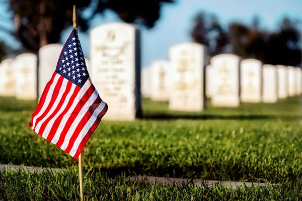 Flag Grave Southern California Cemetery — Stock Photo, Image