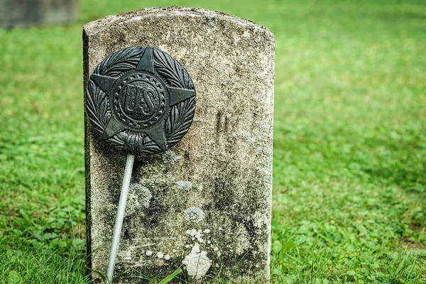 Graven Till Unionssoldat Från Det Amerikanska Inbördeskriget Kyrkogård Wisconsin — Stockfoto