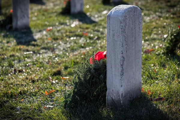 Kransar Placerade Gravar Nationell Kyrkogård Virginia — Stockfoto