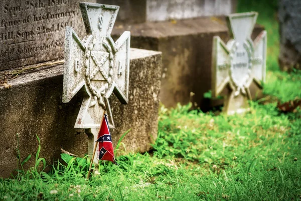 Miniature Confederate Flag Civil War Veteran Grave Virginia — Stock Photo, Image