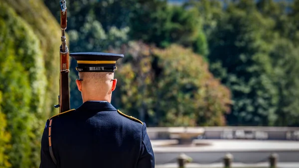 Miembro Vieja Guardia Guardia Cementerio Nacional Arlington — Foto de Stock