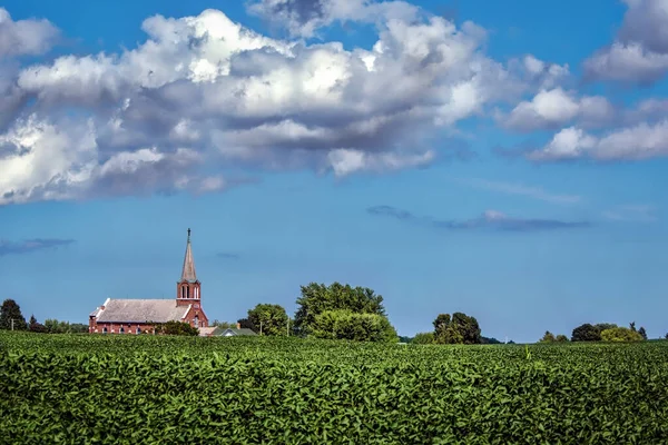 Une Église Distingue Sur Campagne Wisconsin — Photo