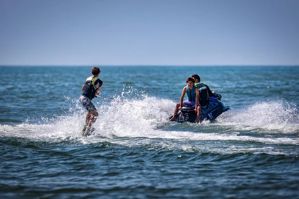 Personal Watercraft Tows Water Skier Sagami Bay Zaimokuza Beach — Stock Photo, Image