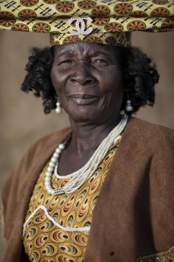 Purros, Kunene Region, Namibya-17 Mayıs 2018: Herero, 1980 kuraklığından sonra Purros bölgesine taşındı. Bugün onlar yerine bölgede çiftlik değil gelir için turistler geçen güveniyor