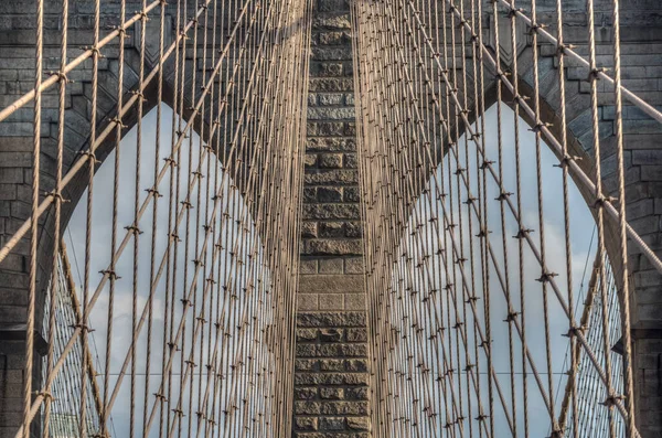 Detail Der Neugotischen Bögen Und Stahlseile Der Brooklyn Bridge Ein — Stockfoto
