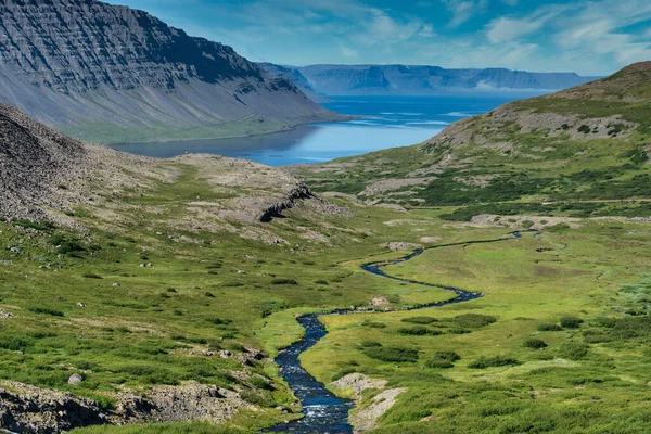 Silnici Podél Ohromujícího Pobřeží Westfjordu Island — Stock fotografie