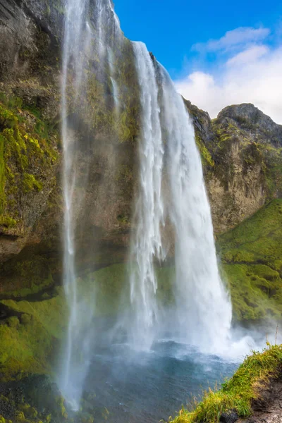 Seljalandsfoss Vodopád Jižním Islandu Cestě Thorsmorku Řeka Seljalands Svůj Původ — Stock fotografie