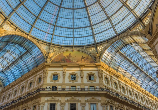 Piazza Del Duomo Galleria Vittorio Emanuele Milán Lombrady Norte Italia —  Fotos de Stock