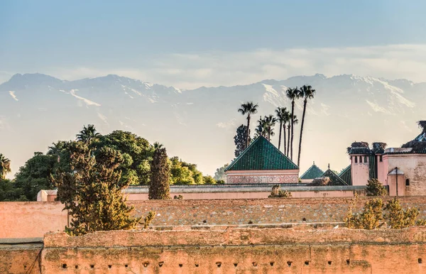 Ruinen Des Badi Palastes Mit Dem Atlasgebirge Hintergrund Marrakesch Marokko — Stockfoto