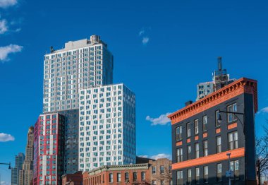 Brooklyn 'in değişen ve değişen yüzü Flatbush Avenue North, New York boyunca