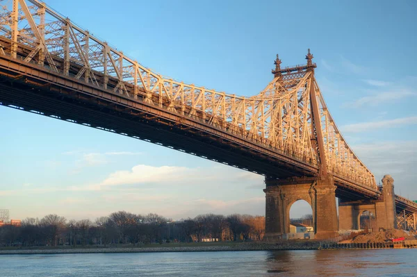 Queensborough Bridge Mellan Roosevelt Island Och Long Island City Queens — Stockfoto