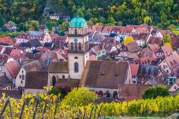 Riquewihr Reichenweier Pueblo Vinícola Departamento Haut Rhin Alsacia Francia —  Fotos de Stock