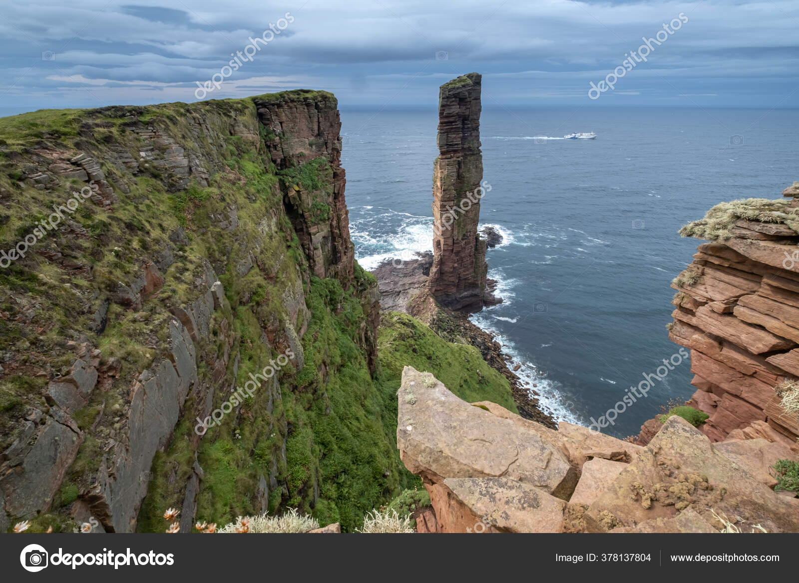 Hoy island Stock Photos, Royalty Free Hoy island Images | DepositPhotos, image size:1600x1167