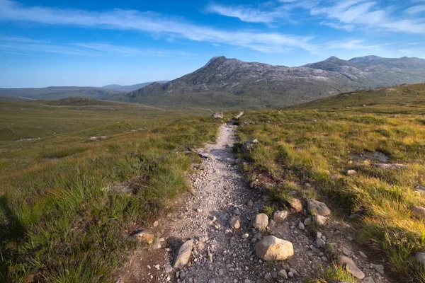 Hiking Torridon Hills Made Some Oldest Rocks World Most Spectacular — Stock Photo, Image